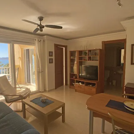 Spanish Connection - Gemelas De Frente Marino *